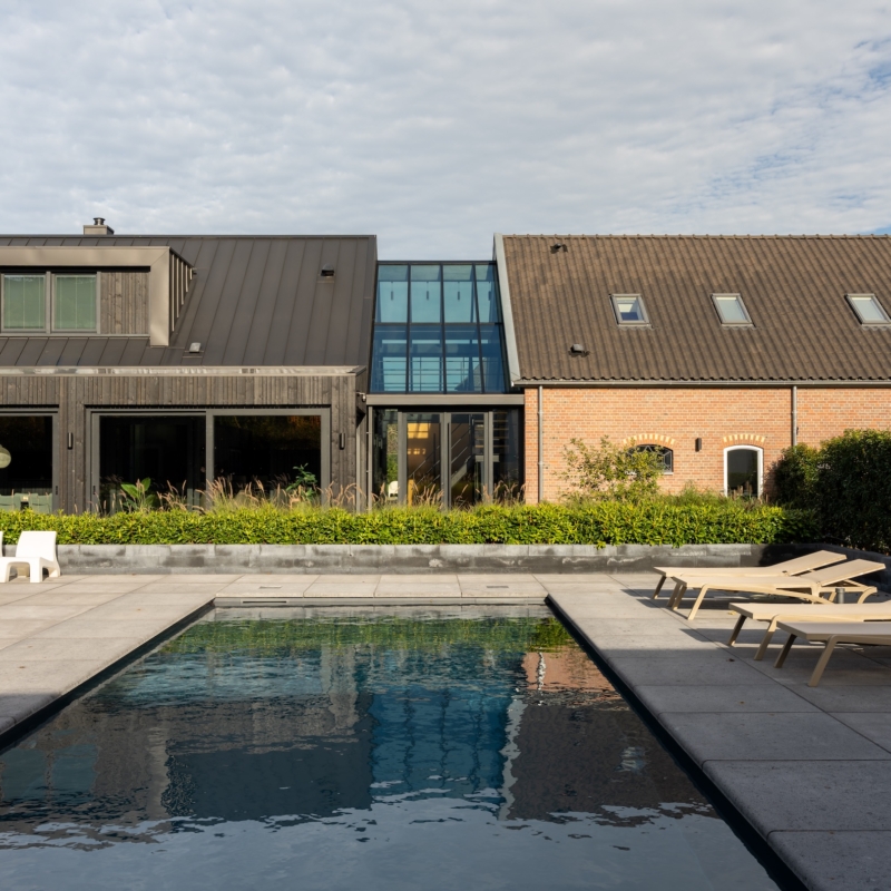 Exclusieve glazen verbindingsgang in Nieuwegein