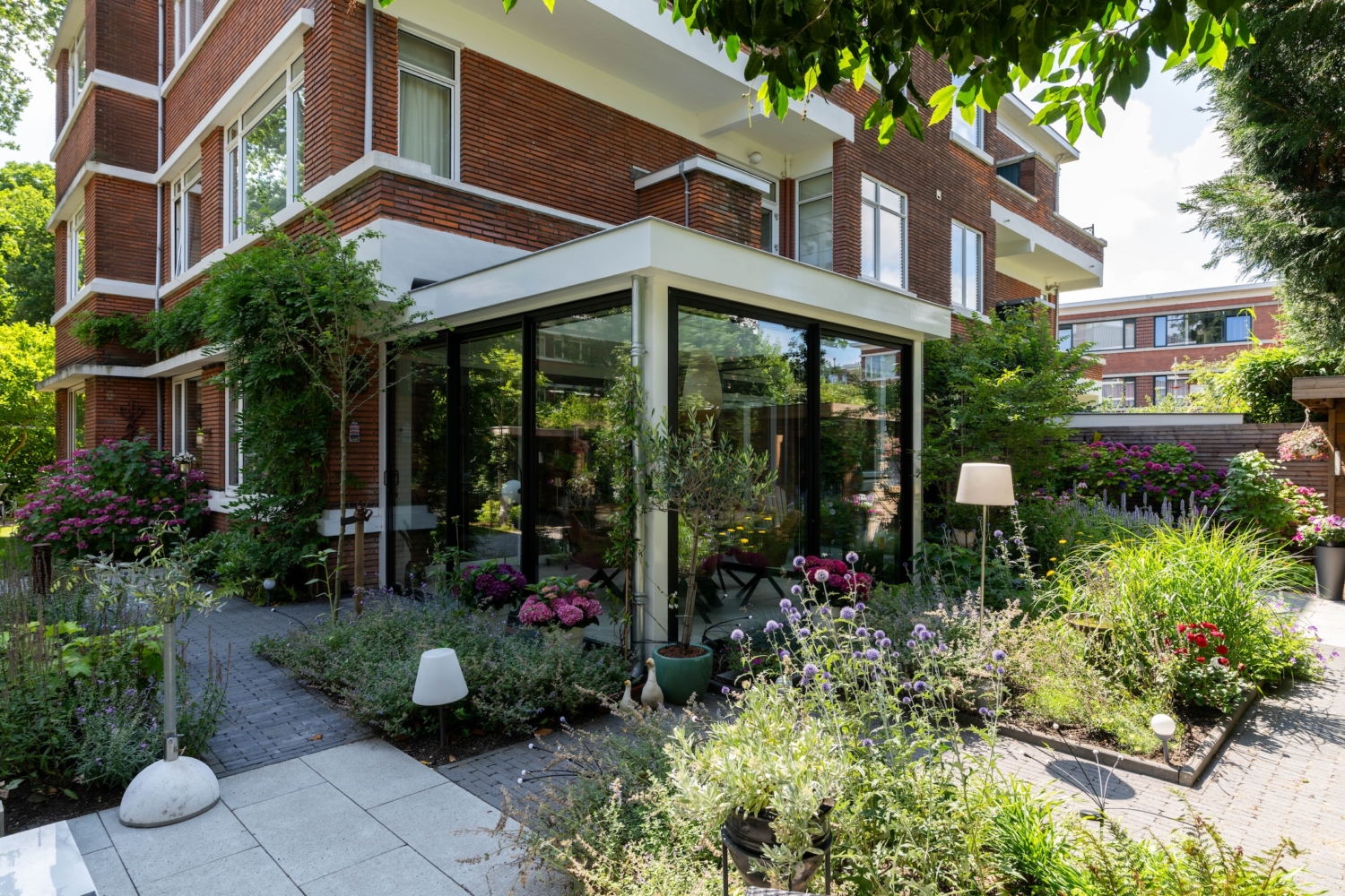 Serre aanbouw in Den Haag